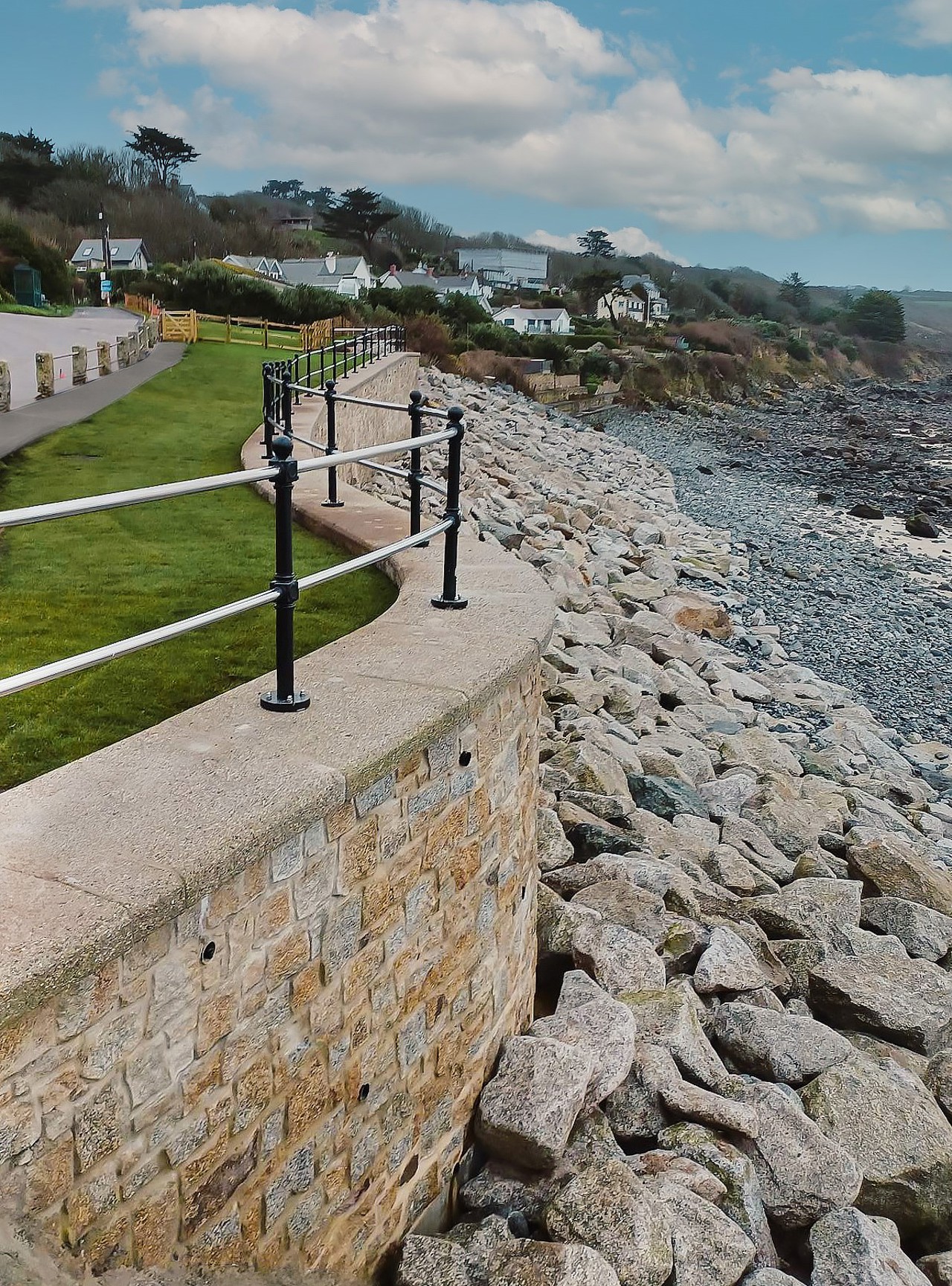 Coverack Coping And Rails