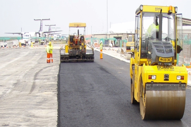 Airport runway laying (1)
